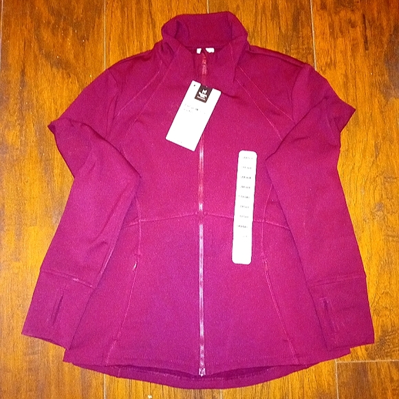 NWT Two piece athletic set - Picture 1 of 9